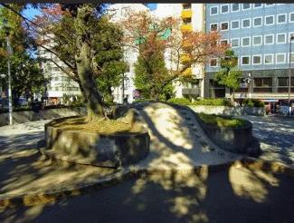 お茶の水公園 (1,104m)