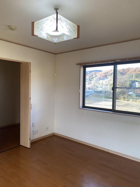 detached 埼玉県秩父郡小鹿野町飯田 地図を見る