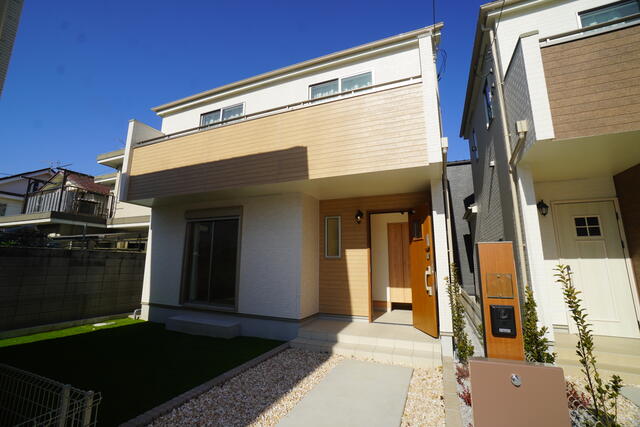 埼玉県草加市の一戸建て | 3690万円 | 2SLDK | 143.83m² | Akiyama house finder