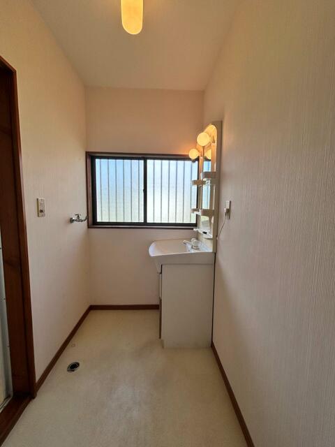 detached 千葉県成田市稲荷山