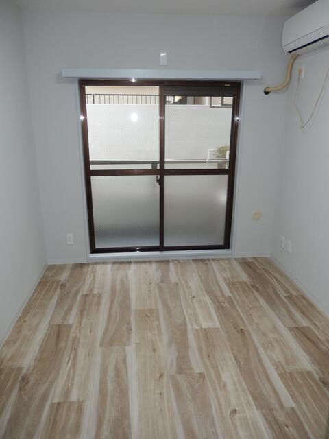 リビング以外の居室／洋室