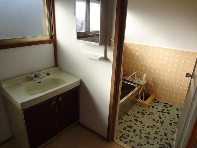 detached 千葉県館山市見物 地図を見る