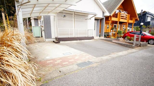 現地（駐車場）