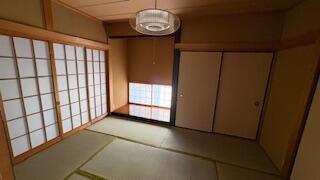 リビング以外の居室／１Ｆ和室　　床の間付き