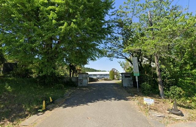 いすみ市立東小学校 (1,551m)