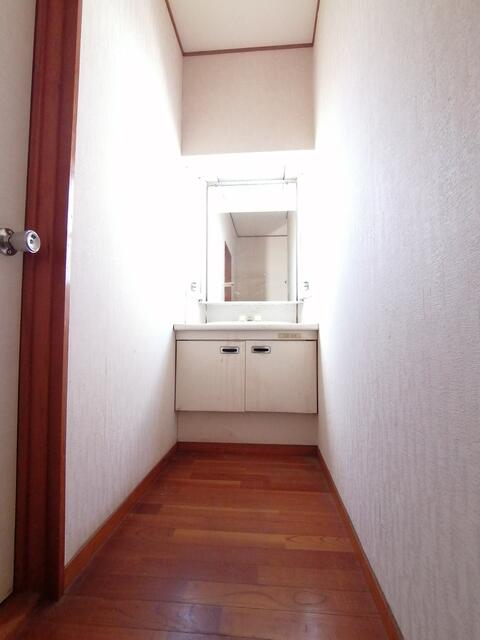detached 千葉県八街市八街に 地図を見る