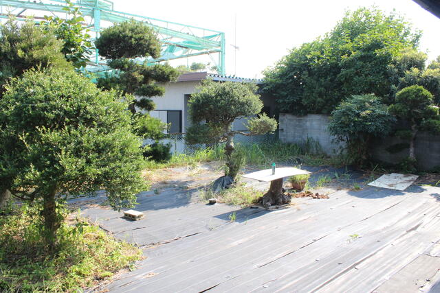 庭／東南側陽当りの良い広いお庭
