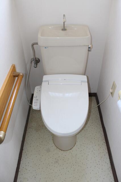 トイレ／ウォシュレット付トイレ