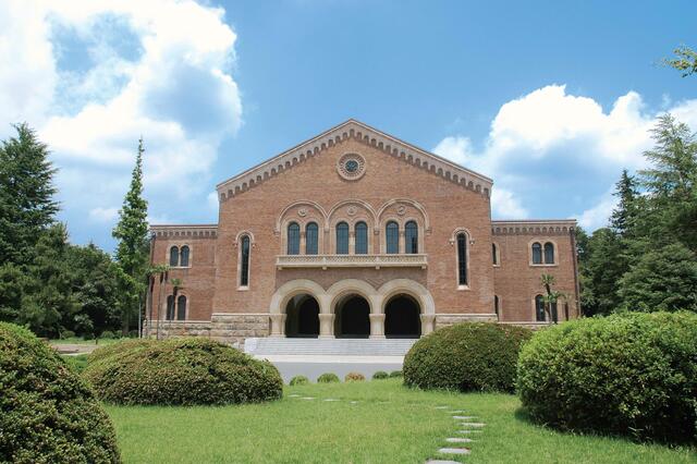 国立一橋大学 (2,560m)