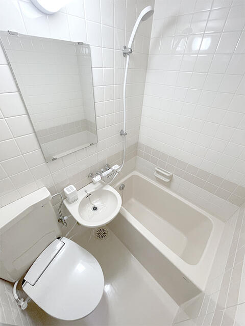 浴室／異なる場合は現況を優先します。