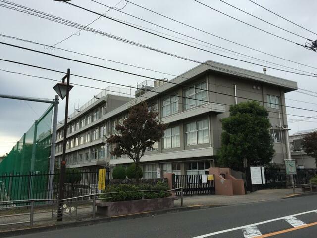 武蔵村山市立小中一貫校村山学園第二中学校 (860m)