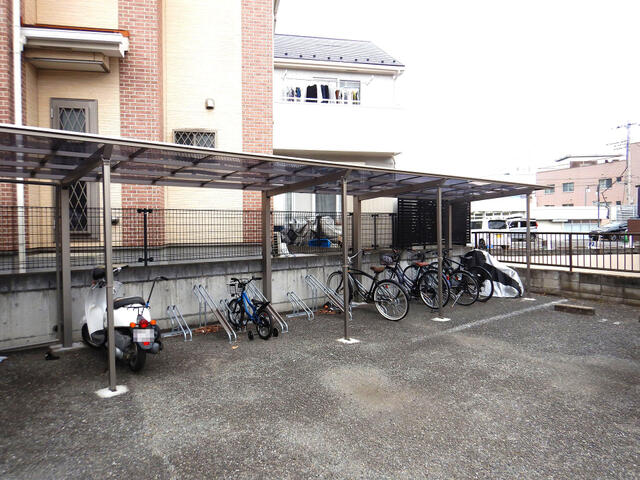 共用部（その他）／屋根付き駐輪場