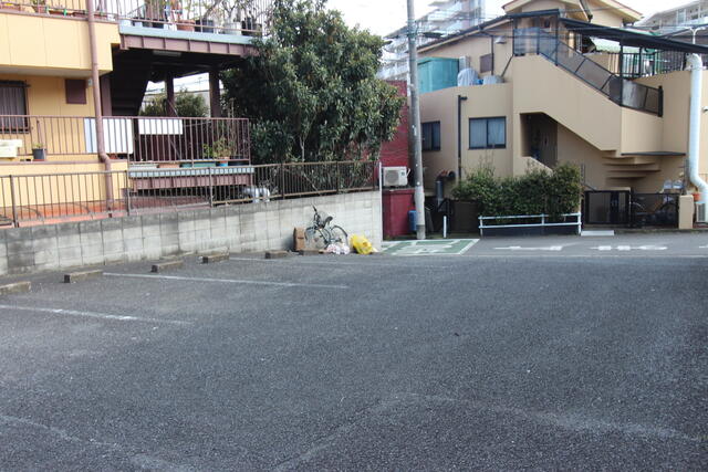 敷地内駐車場空き有