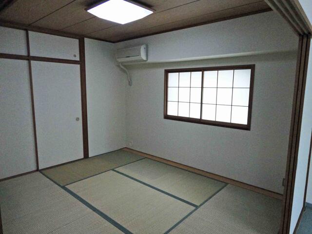 リビング以外の居室／和室６畳出窓付き／撮影日2011-03-09