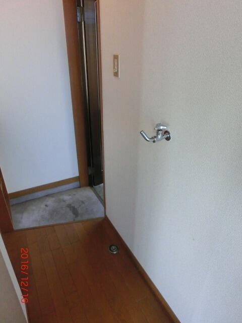 リビング以外の居室／洗濯機置き場