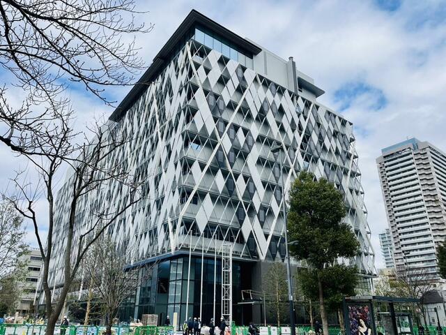 中野区役所 (1,029m)