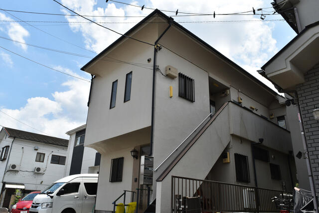 現地（外観）／【　外観　】　日差しが入りやすい東向きの建物です。／撮影日2025-07-13
