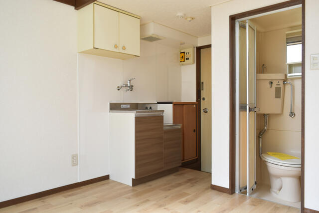 キッチン／収納付きキッチン、ガスコンロ設置も可能です