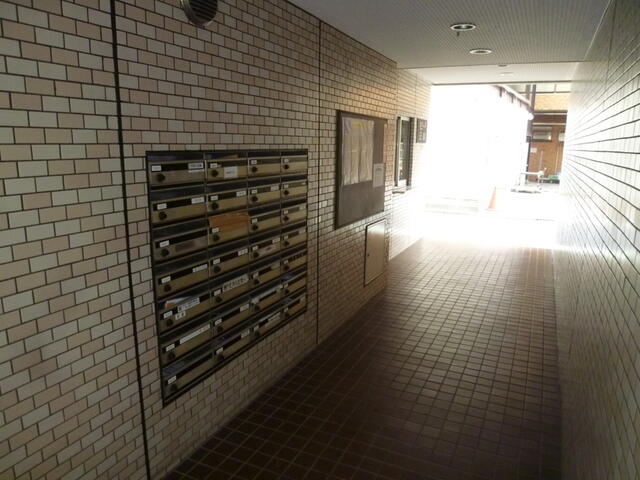 共用部エントランス／撮影日2025-10-03