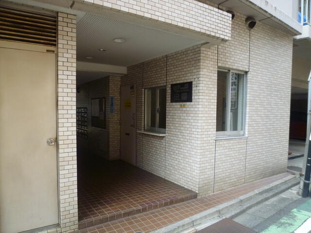 共用部エントランス／撮影日2025-10-03