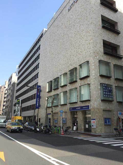 みずほ銀行築地支店 (465m)