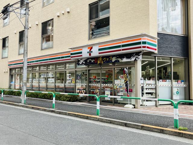 セブンイレブン北区王子５丁目店 (401m)