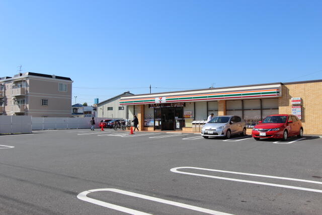 セブンイレブン足立鹿浜店 (135m)
