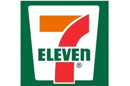 セブンイレブン南麻布店 (221m)