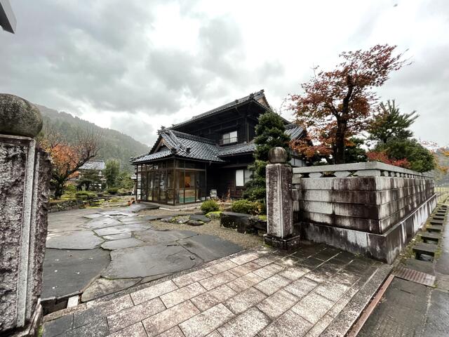 detached 福井県勝山市鹿谷町北西俣 地図を見る