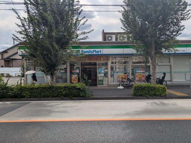 ファミリーマート狛江中和泉一丁目店 (270m)