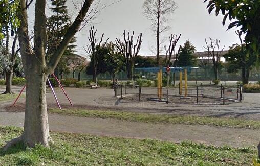 島糀屋公園 (200m)
