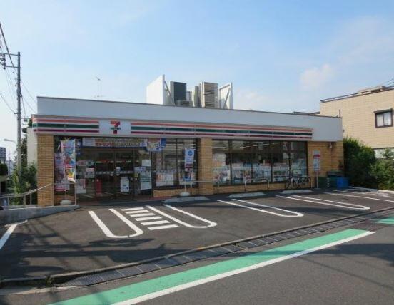 セブンイレブン葉山一色店 (1,877m)