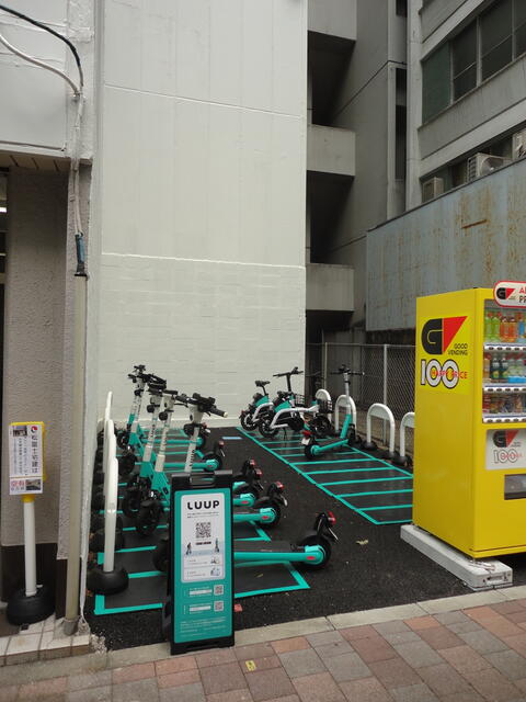 隣地ループ駐輪場有り