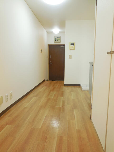 キッチン／居室側から見たＤＫ