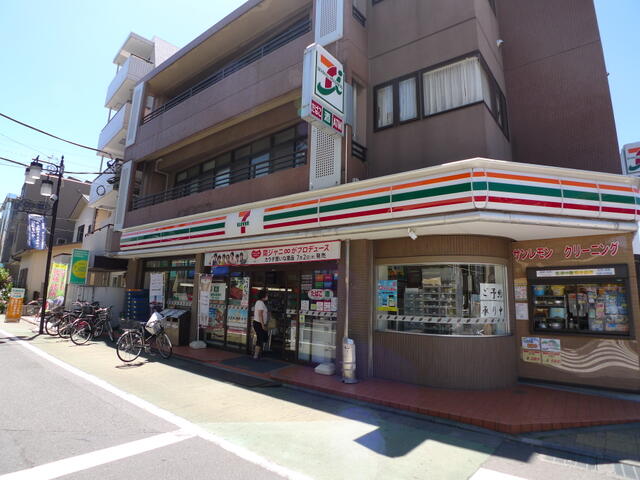 セブンイレブン練馬北町１丁目店 (154m)
