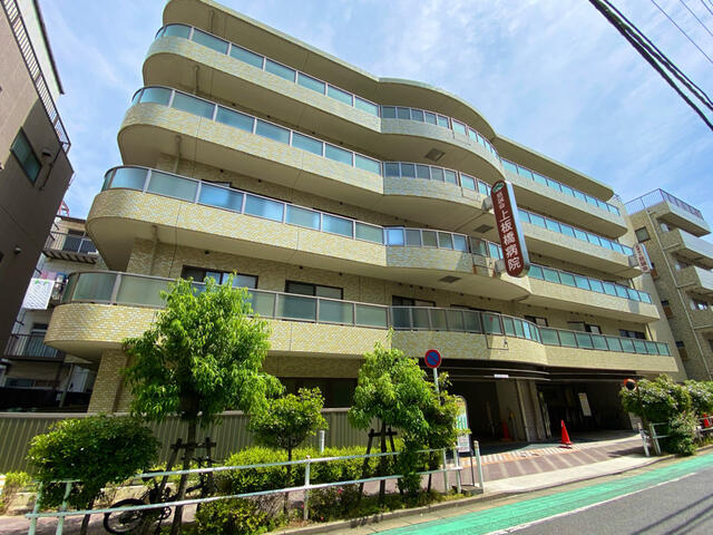 医療法人社団慈誠会上板橋病院 (874m)