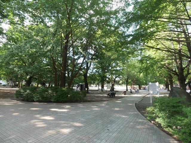 板橋区平和公園 (392m)