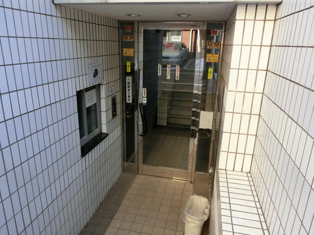 共用部エントランス／オートロック完備