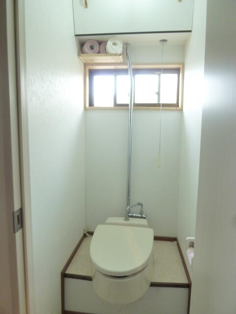 トイレ／共同トイレ