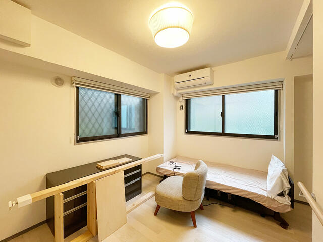 キッチン／各部屋にエアコンを完備しております！※掲載写真に写っている家