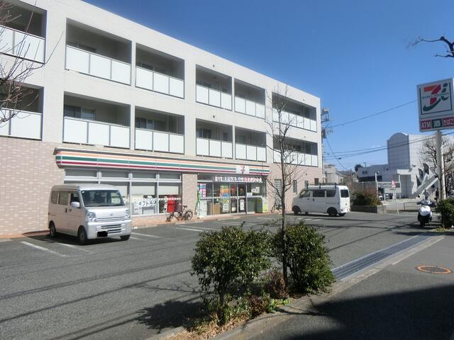 セブンイレブン練馬下石神井２丁目店 (535m)
