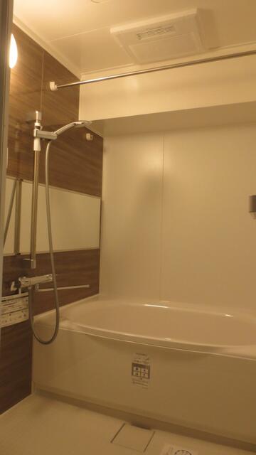 浴室／浴室暖房乾燥機付