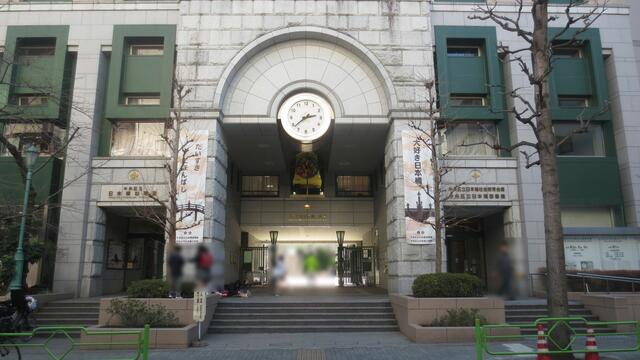 中央区立日本橋図書館 (338m)