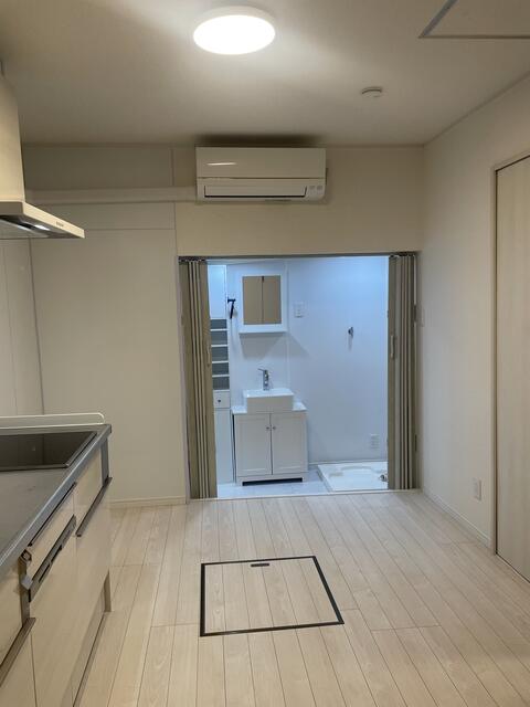 キッチン／キッチン約６．０帖＋洗面室