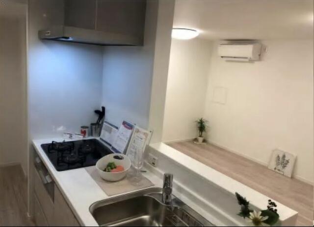 キッチン／同時並行でいろんな料理が作れるので週末の作り置きもバッチリ