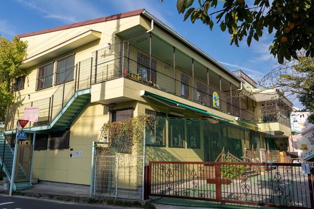 第一若草幼稚園 (127m)