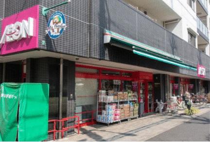 まいばすけっと杉並桃井３丁目店 (579m)