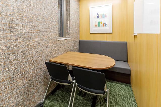 その他設備／３階会議室ブース（４人用）※イメージ画像／撮影日2024-12-10