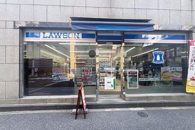 ローソン神田錦町店 (55m)