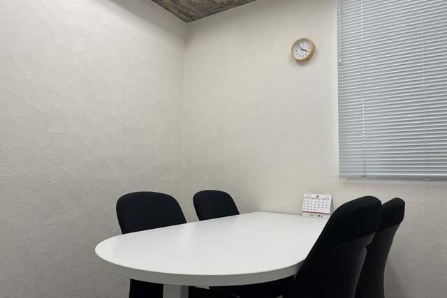 共用部（その他）／４階会議室（４人用）